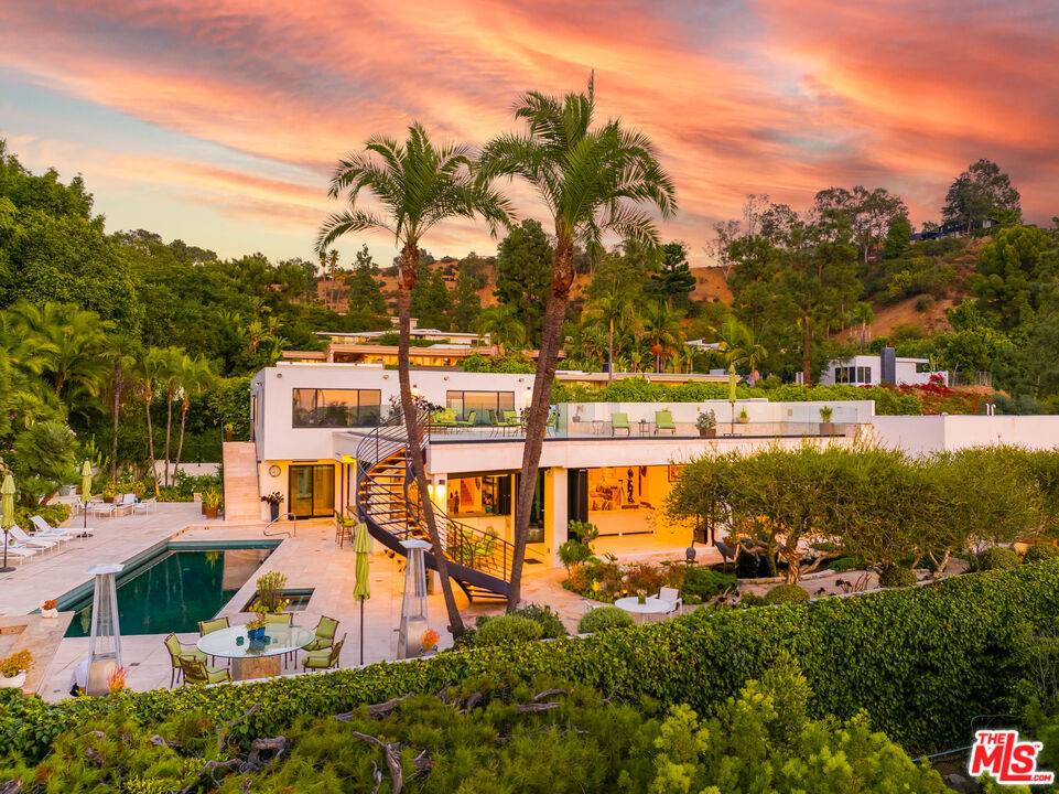 1821   Loma Vista Dr 6BR Beverly Hills Post Office | B.H.P.O. La