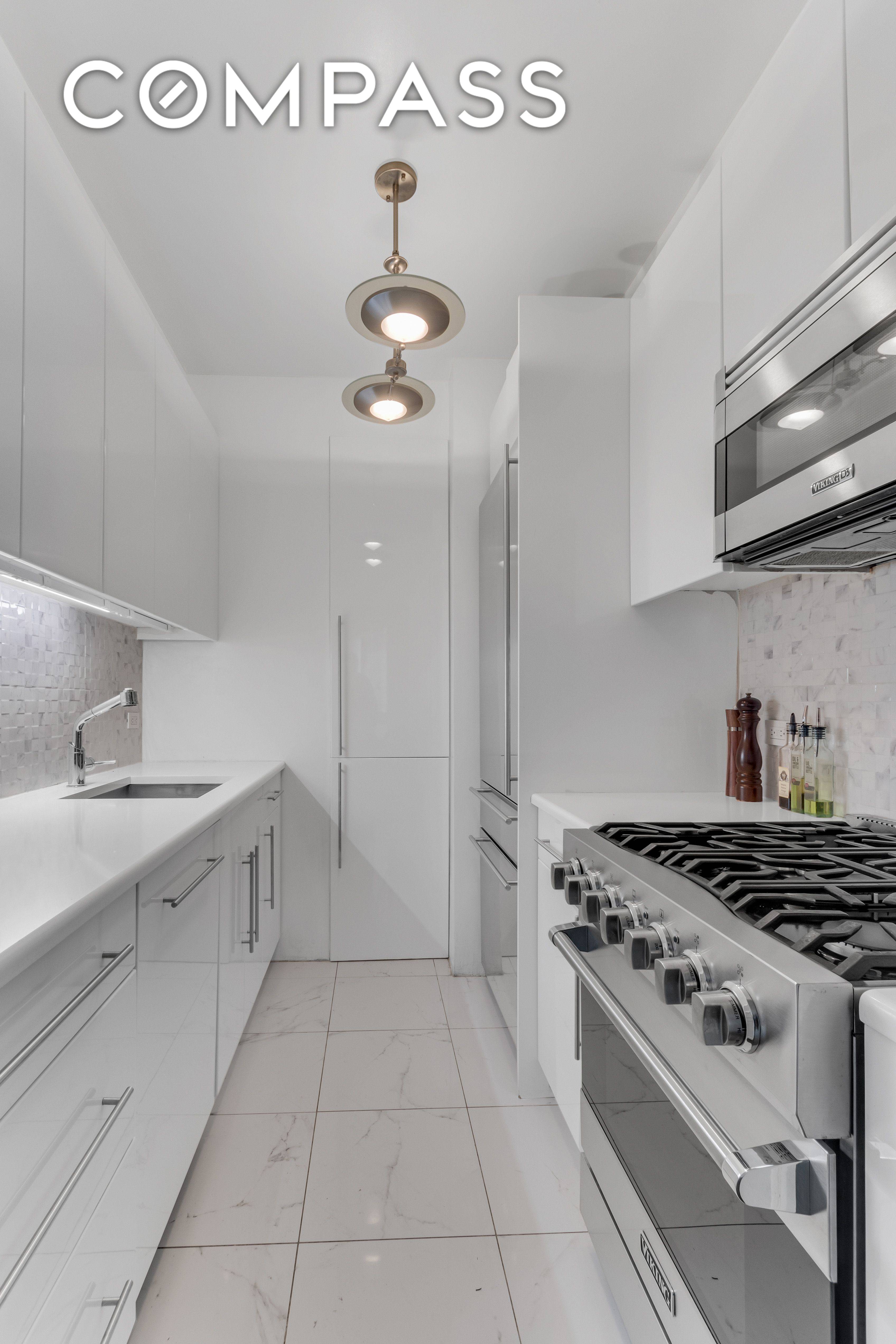 This beautiful 1 bedroom, 1.