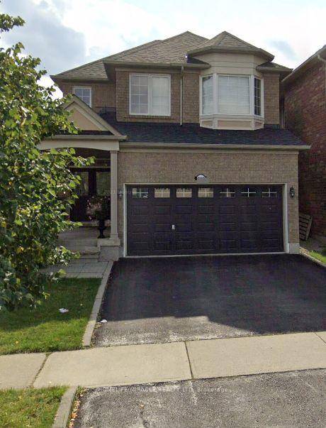 On the border of Mississauga and Brampton, walking distance from Sheridan College this two Bedroom Legal Basement apartment offers modern living in a vibrant upscale community.
