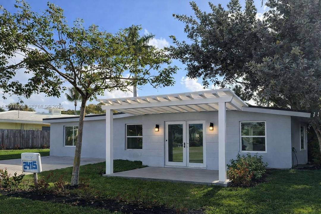 Rare ocean access opportunity in highly desirable East Wilton Manors !