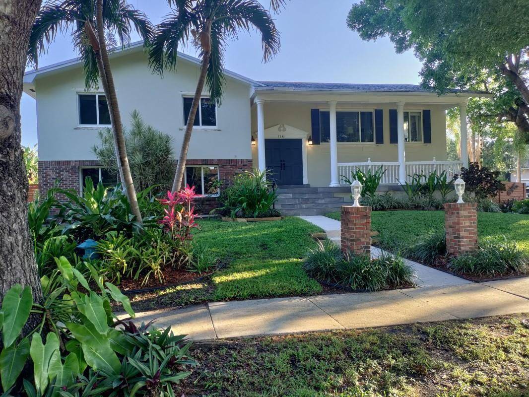 Beautiful 4 3 pool home furnished or unfurnished in north Cutler Bay.