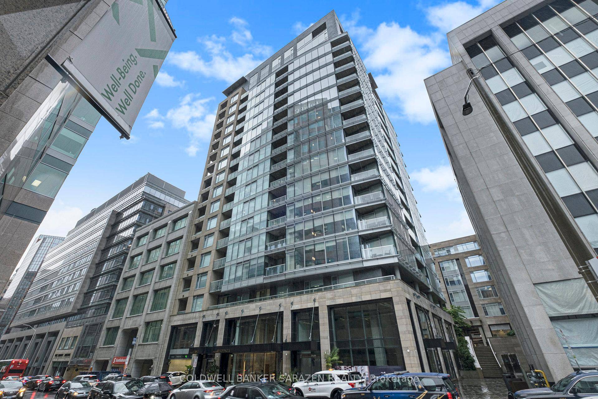 Discover upscale urban living in this elegant 1 bedroom apartment within ReResidence building.