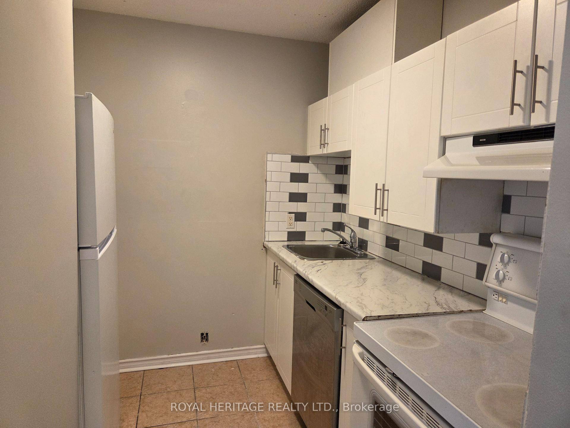 Welcome to this Sparkling Two Bed One Bath.