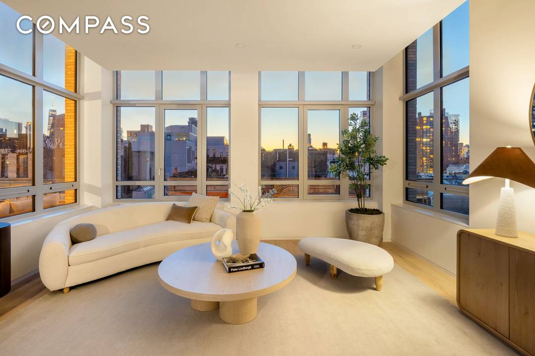 OFFERING 4 TO BUYER'S BROKERS Discover the Penthouse Sanctuary at 66 Clinton.