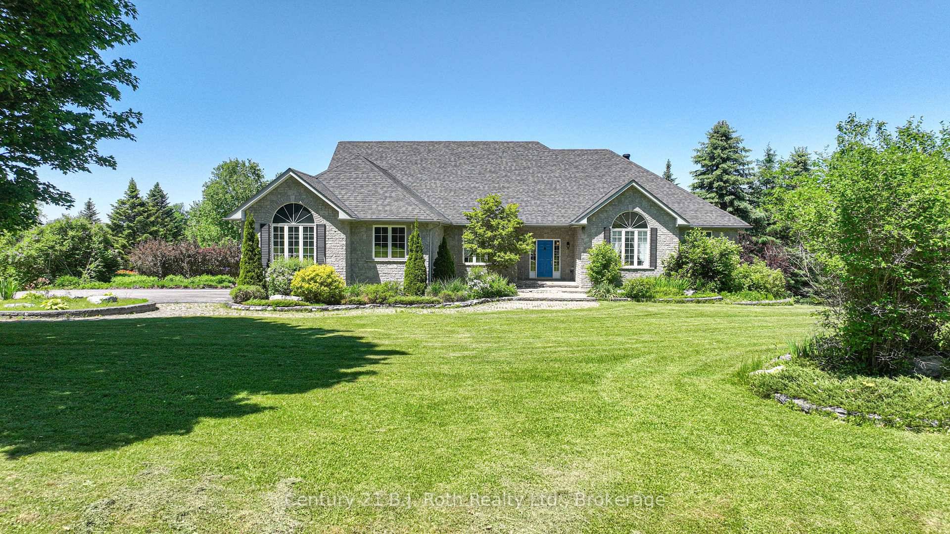 Welcome to 1273 Hawk Ridge Cres.