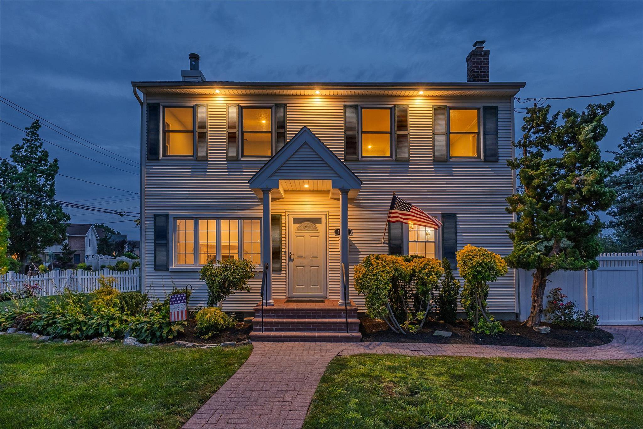 Welcome To This Beautifully Updated 4 Bedroom, 2 Bathroom Colonial In Merrick, Featuring A Brand New Kitchen With Quartz Countertops, Gas Cooking amp ; Heat, Central Air Conditioning amp ; ...
