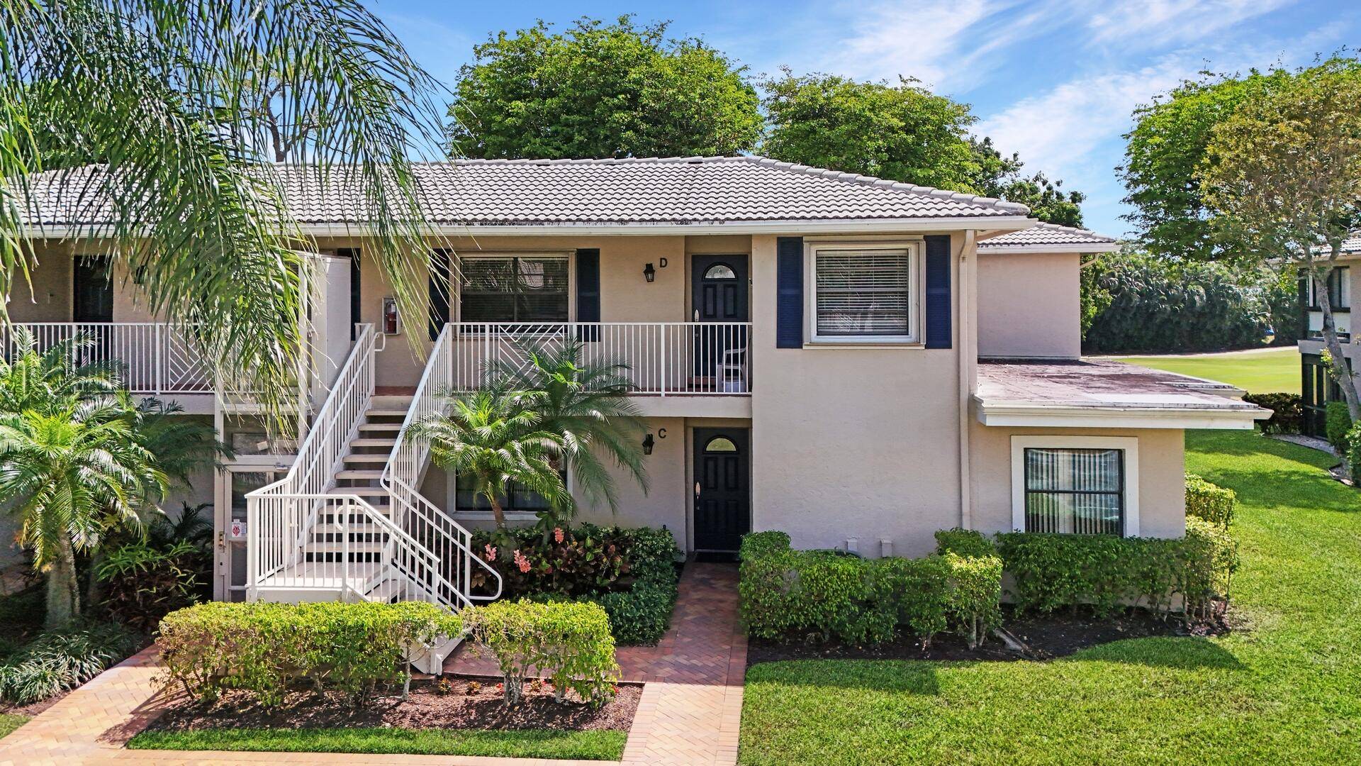 Welcome to this inviting first floor condo in the serene community of Hunters Run.