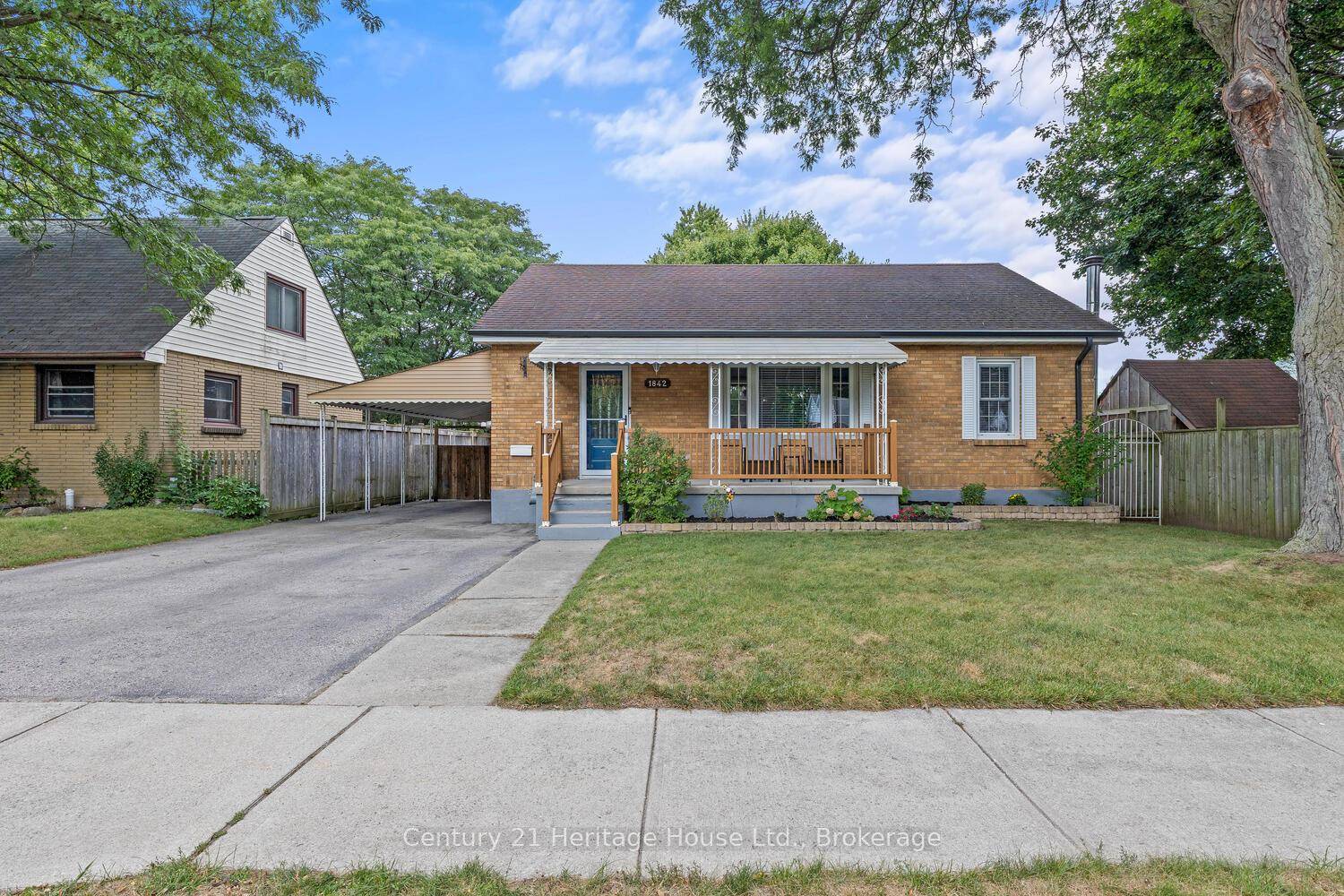 Welcome to 1842 Churchill Avenue beautifully updated 3 1 bedroom bungalow that's perfect for first time buyers, downsizers, or anyone looking for a cozy, move in ready home.