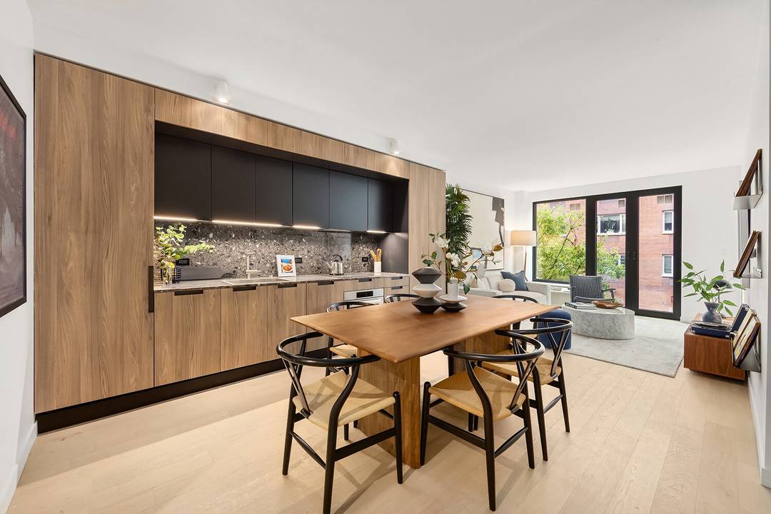 Welcome to this stunning high floor south facing 1 bedroom, 1 bathroom home and enjoy a contemporary lifestyle at East Harlem's newest development.