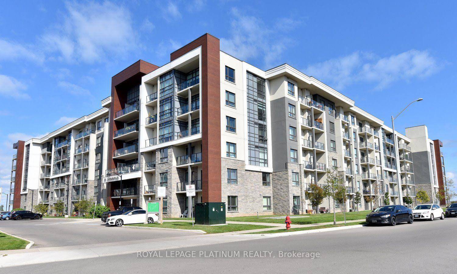 Discover the best of waterfront living !