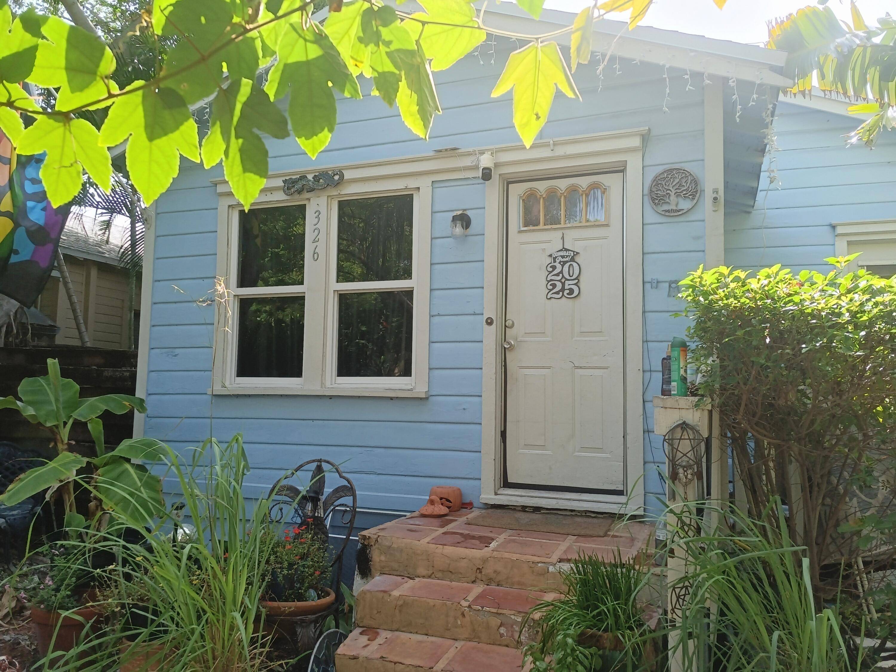 Welcome to Downtown Jewel in Lake Worth Beach 3 bedroom, 2 bathroom cottage, perfectly located just 3 blocks from downtown enjoy an easy, walkable lifestyle with shops, restaurants, and entertainment ...