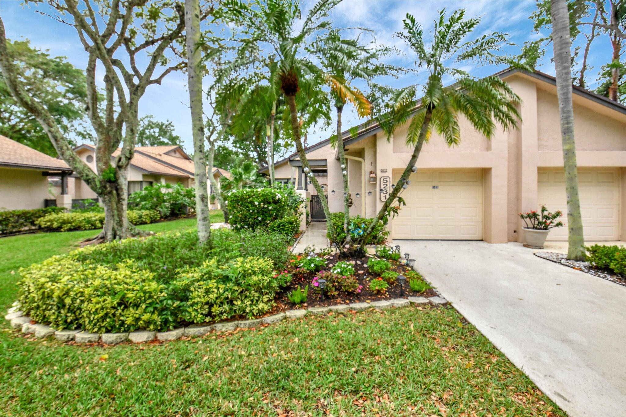 Great long lake view 3 Bedroom, 2.