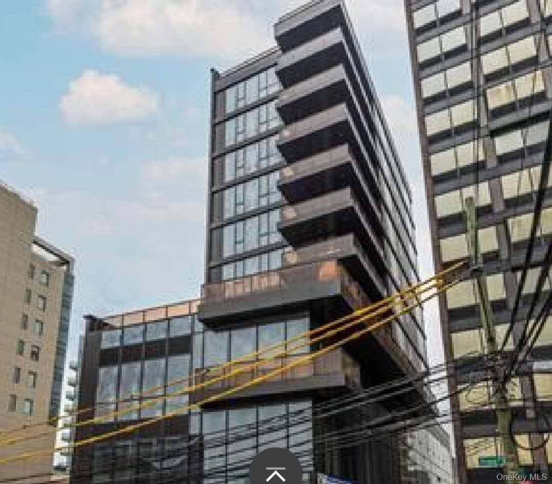 2F Office 5, 200 SF, 25, 000 M