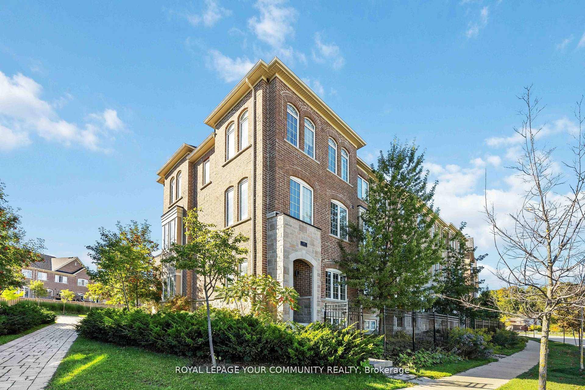 Welcome to 320 Clay Stones Street, a rare end unit townhouse in sought after Glenway Estates, Newmarket.