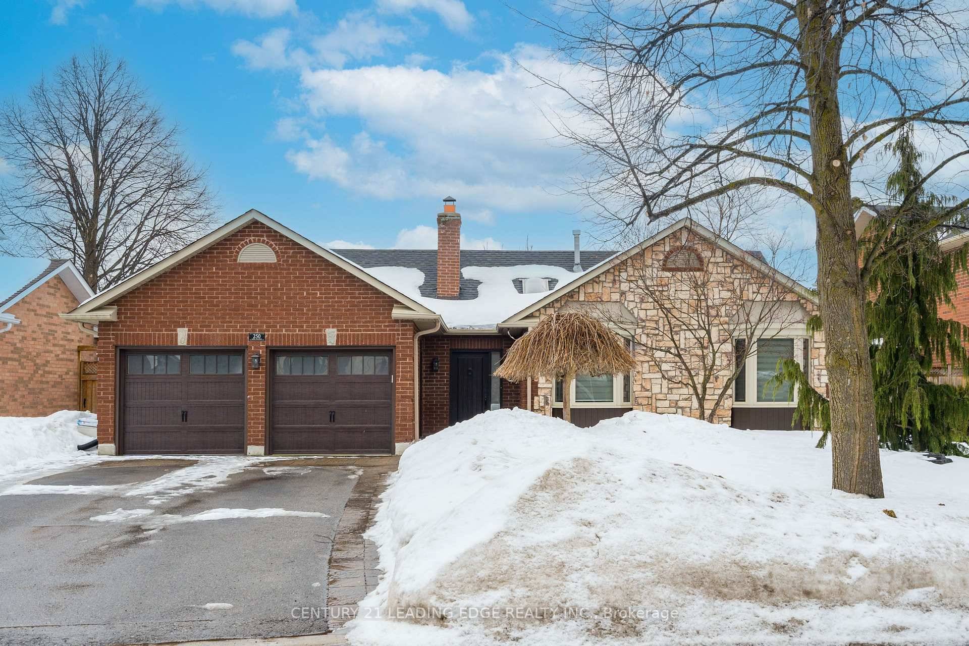 Fabulous 3 plus 1 bedroom bungalow in the heart of mature Stouffville.