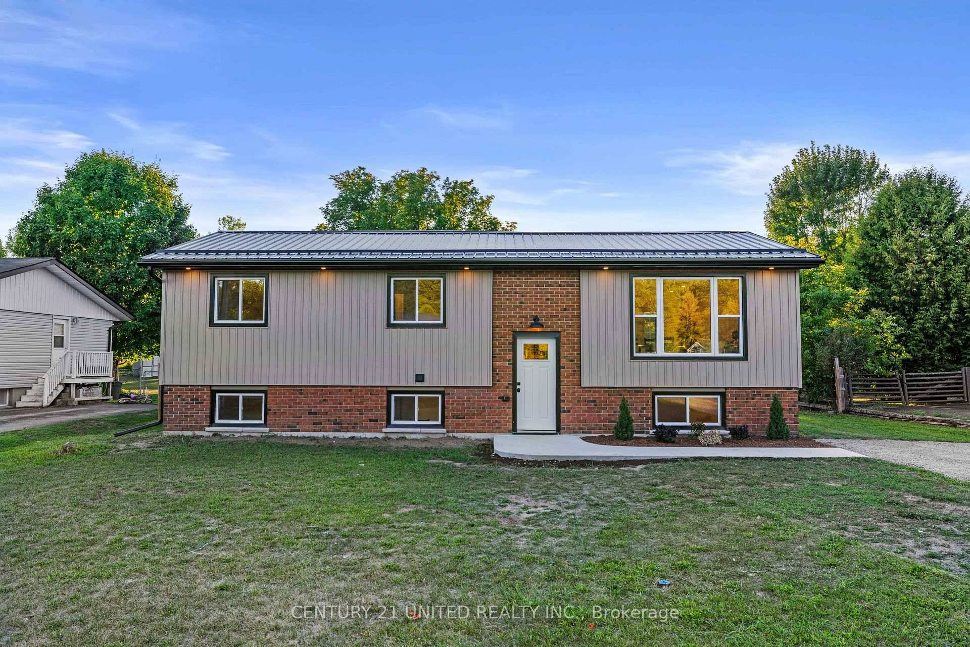 Welcome to Havelock, this beautifully renovated 3 1 bedroom, 2 bathroom raised bungalow nestled in a peaceful and fast growing rural neighbourhood.