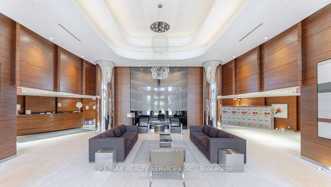Den Can Be Used As 2nd Br Open Concept Kitchen With Granite Counters Stainless Steel Appliances amp ; Full Pantry Steps To TTC amp ; Loblaws Mins To 427 401 ...