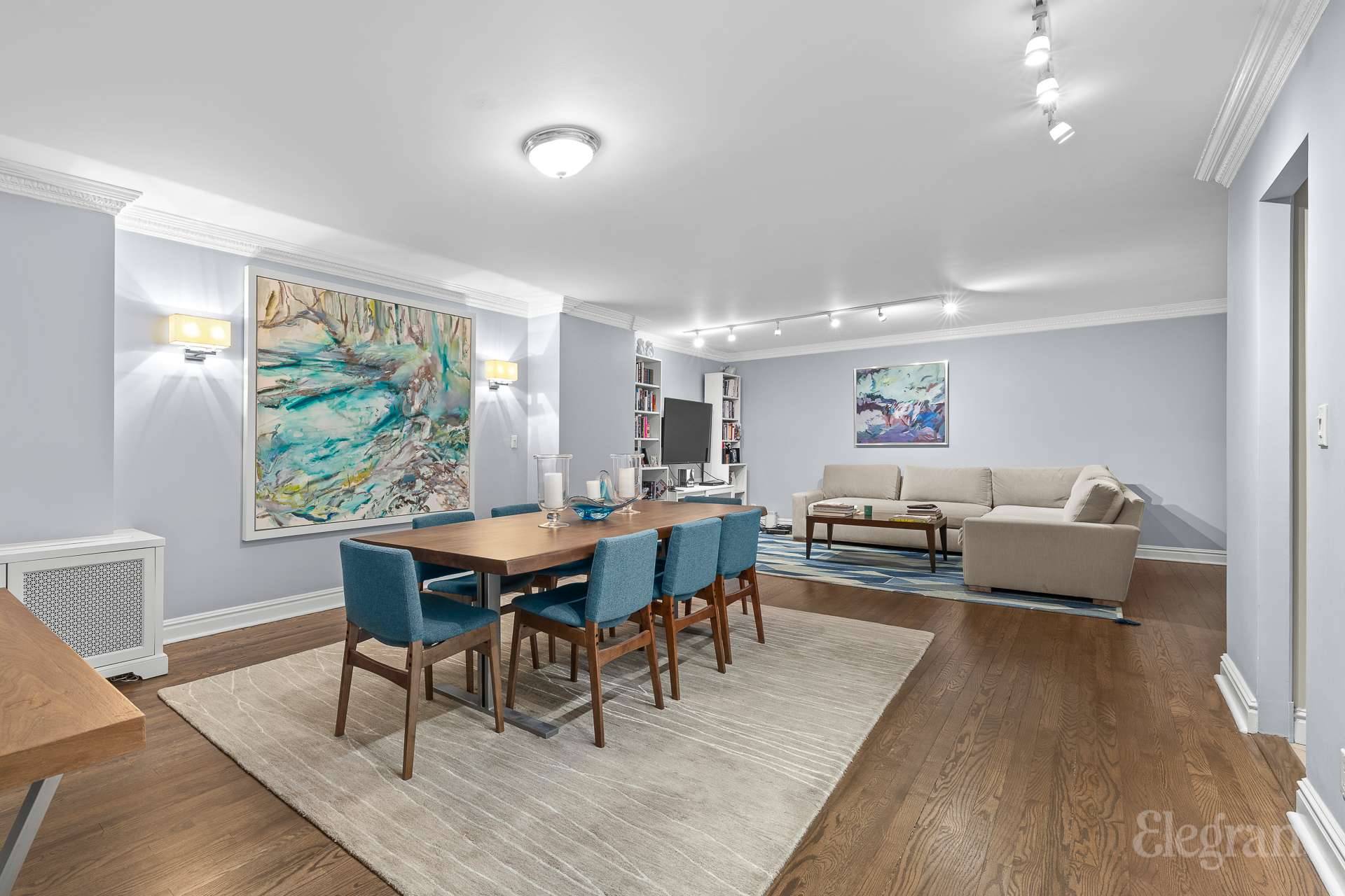 Move right into this sprawling 1, 294 square foot 1 bedroom, 1.