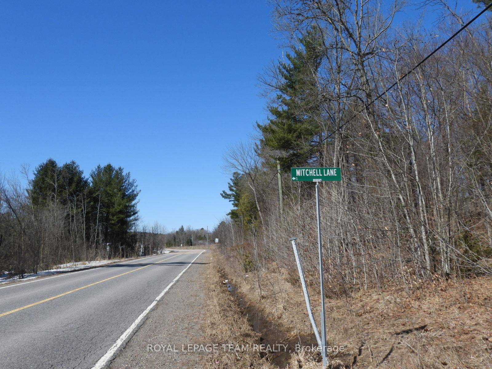 Private setting for this building lot overlooking the Madawaska River within 10 minutes of the Town of Arnprior.