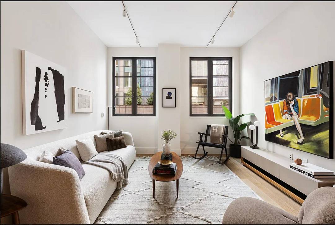 INTRODUCING 517 WEST 29TH STREET a collection of 60 condominium residences nestled in the heart of Chelseas High Line district.