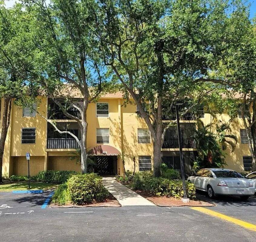 Beautiful 2 2 near FAU and downtown Boca Raton.