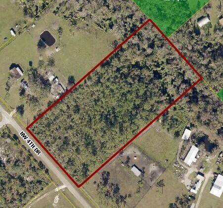 Desirable lot available in OKEECHOBEE, it has easy quick access to the main roads.