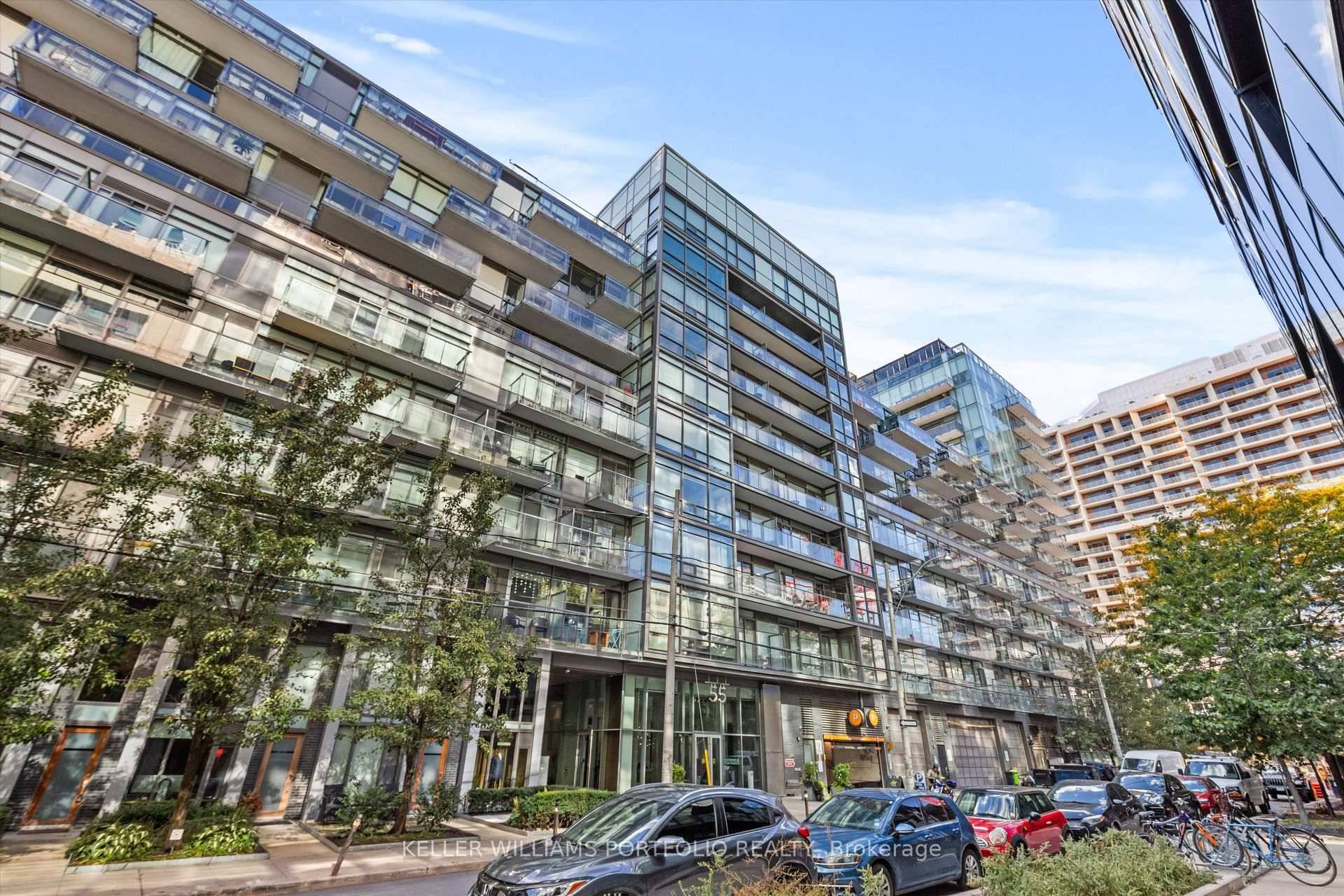 Exceptional Downtown Living In Toronto's Most Coveted King West Address !