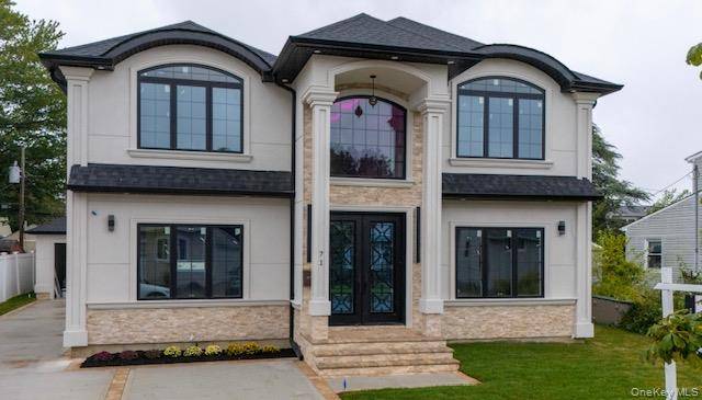 CONSTRUCTION IS COMPLETE !