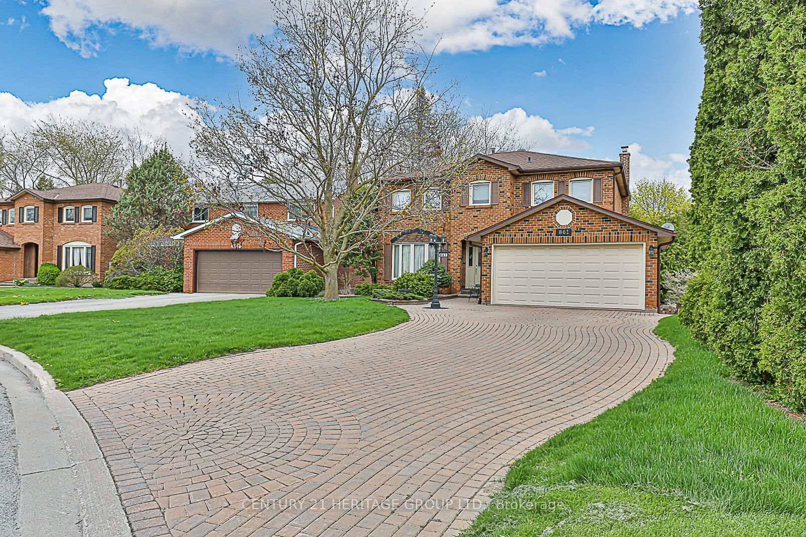 Stunning detached 4 bedroom residence that redefines spacious living.