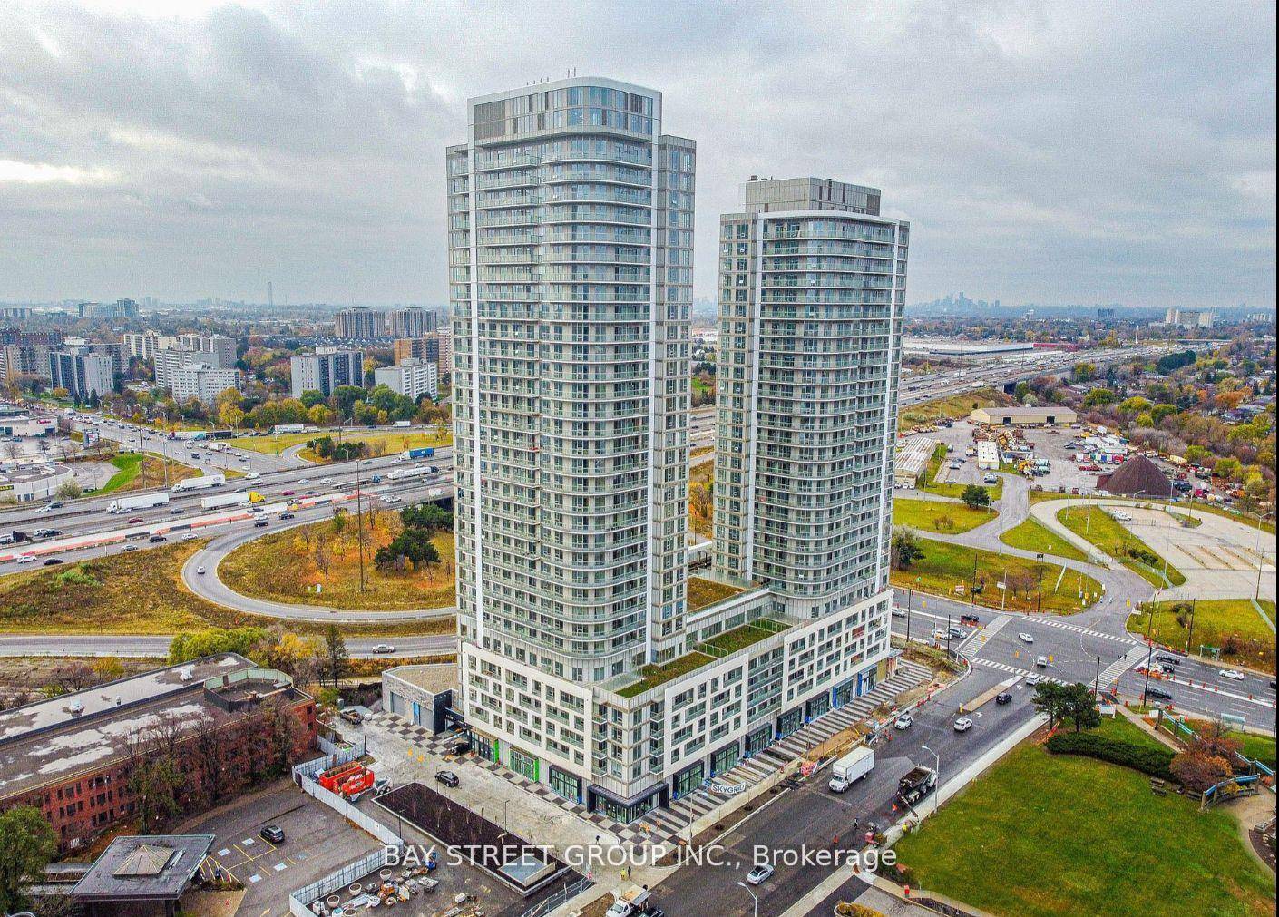 This brand new, modern K Square Condo offers a wealth of luxury amenities and comes fully furnished.