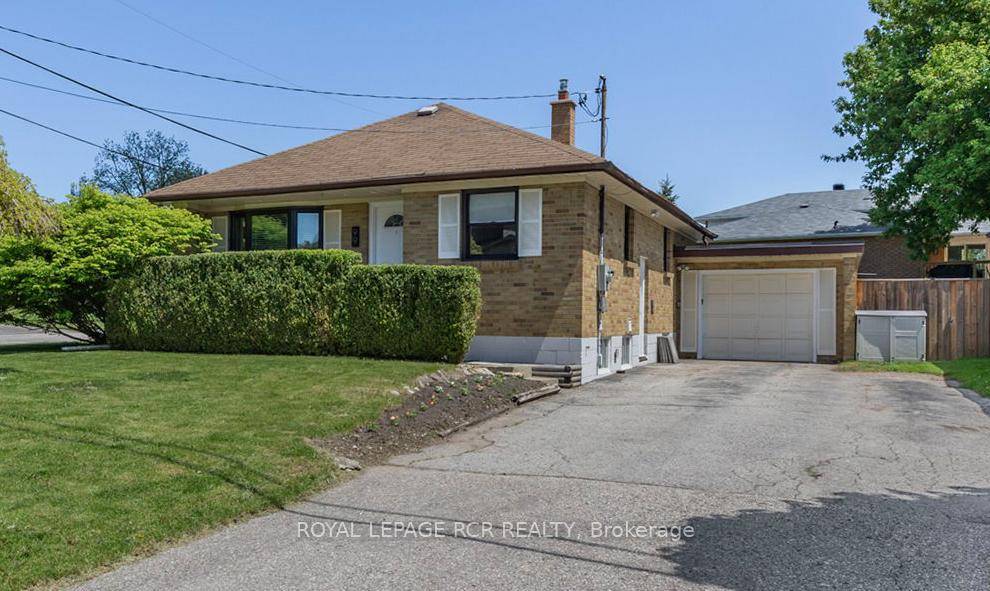 Fantastic, Well Maintained 3 Bedroom Bungalow Located On A Large 50 Ft Wide Lot In The Heart OfBradford.