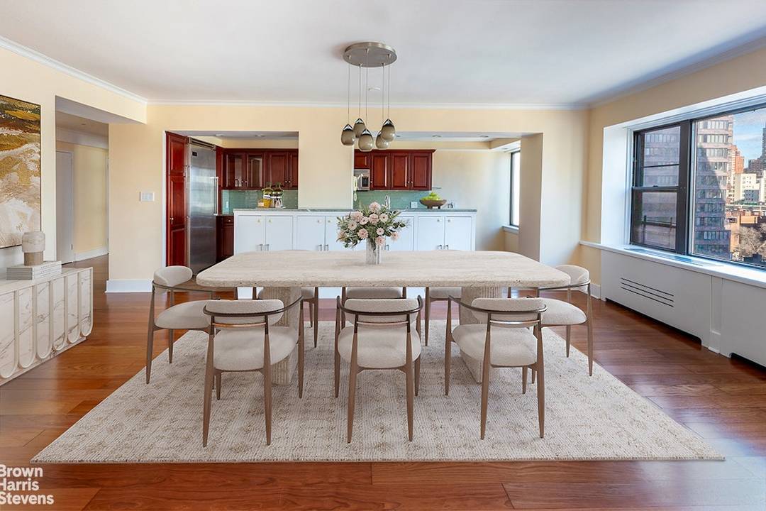 SPRAWLING FOUR BEDROOM HOME This is truly a place to call home a loft like, high floor, 4 bedroom 3bath apartment with sunny North and South exposures showcasing open city ...