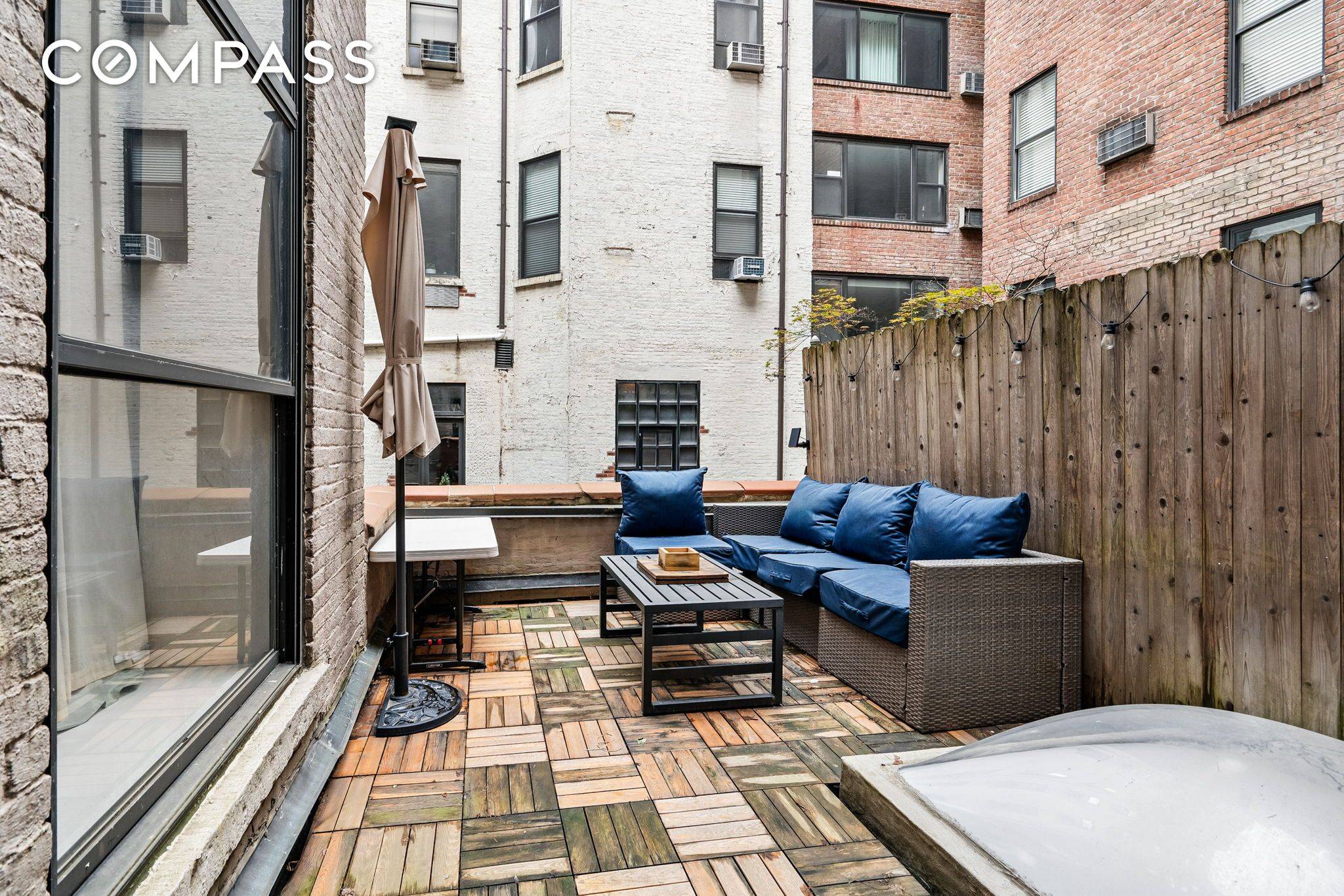 No Brokerage Fee. This extra large studio in a pre war Greenwich Village doorman building offers a private terrace, 11 foot ceilings, a windowed eat in kitchen, a separate sleep ...