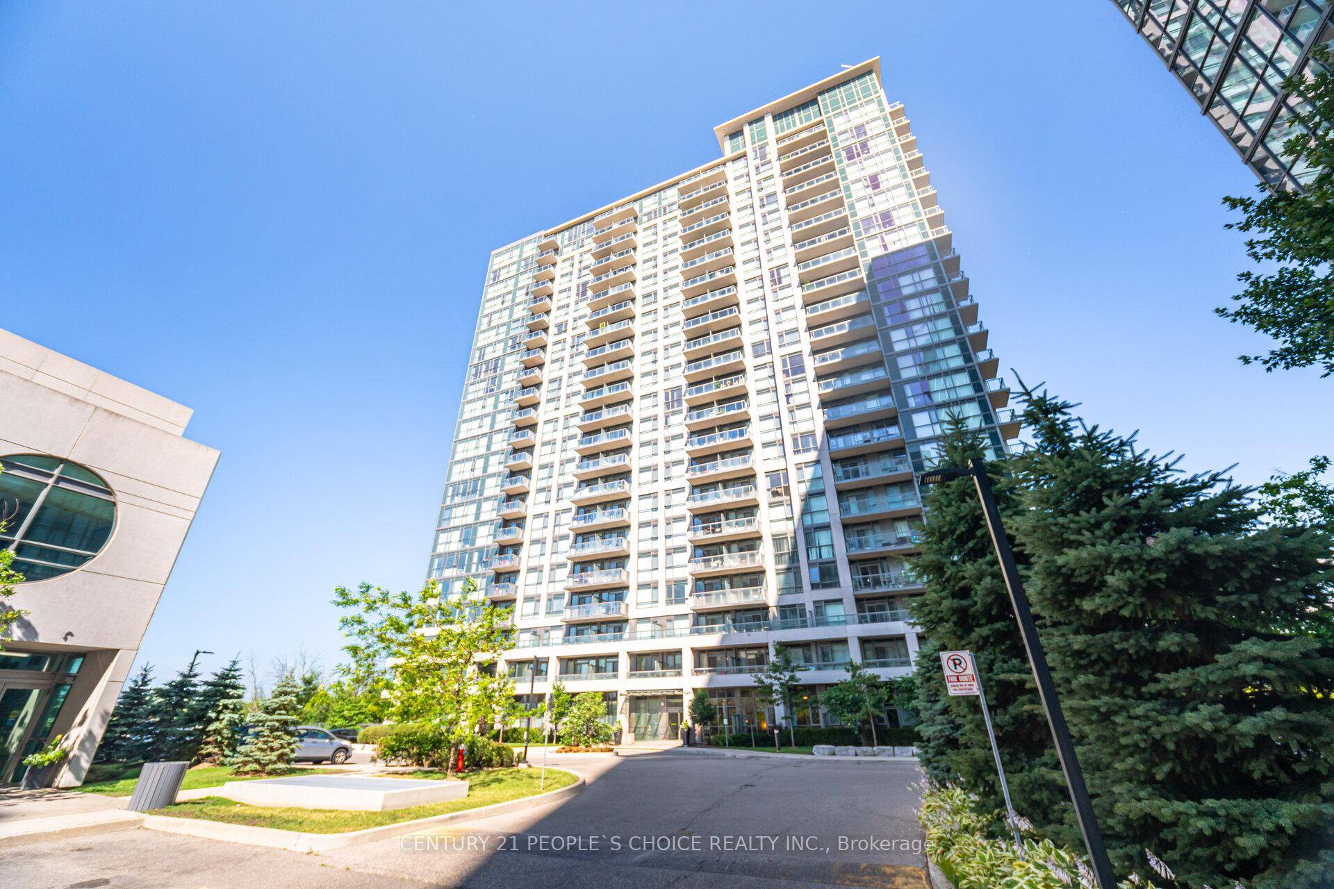 Stunning 1 Bed Den, 1 Bath Condo 2021 Build with semi luxury finishes and a private, Enjoy resort style amenities gym, pool, sauna, bowling alley, tennis court, theatre, guest suite ...