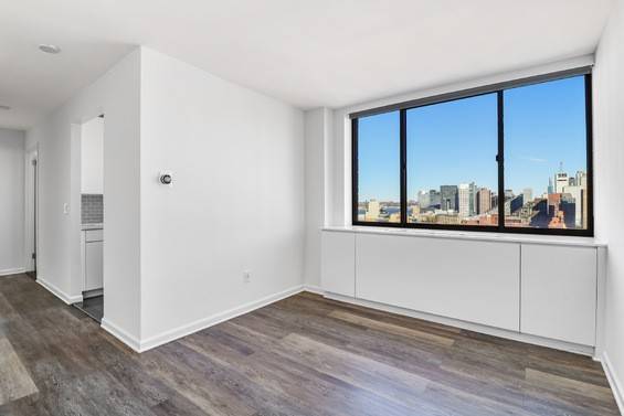 2 bedroom 1 bath on the 26th floor apartment with washer dryer in unit and amazing city views.