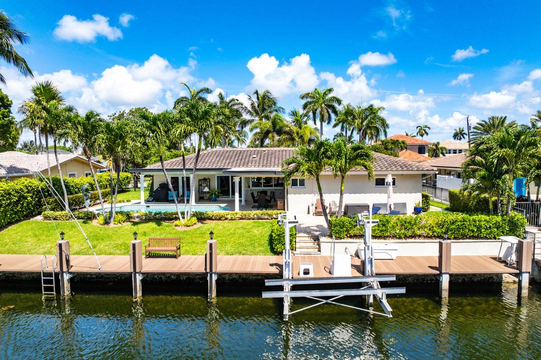 Boater's dream in an unbeatable location !