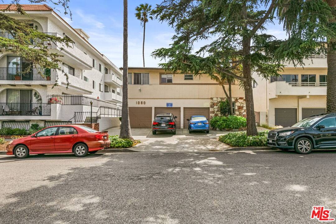1050   12th St 13BR Santa Monica La