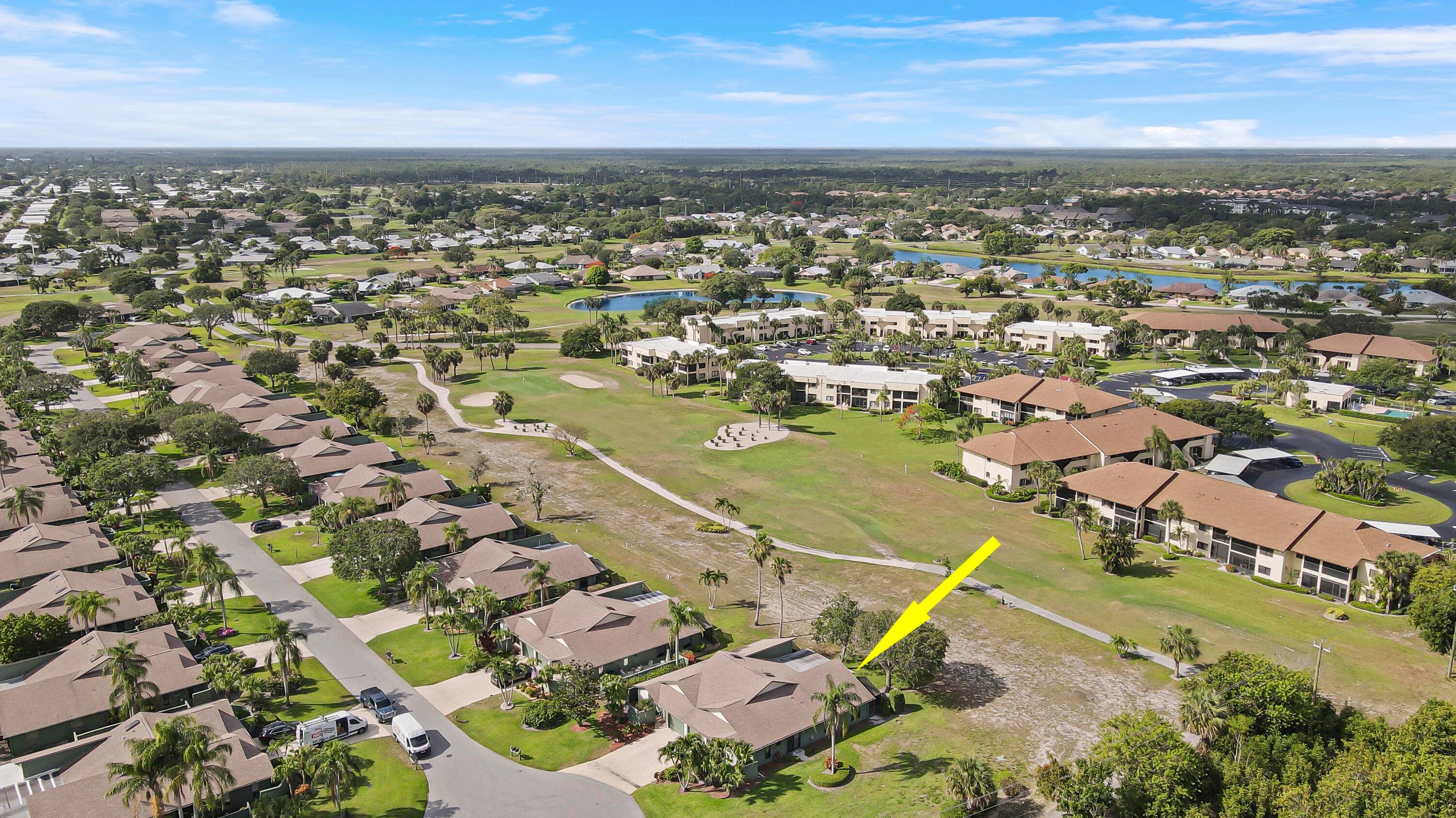 Gorgeous 2 bedroom, 2 bath, 1 car garage one story villa.