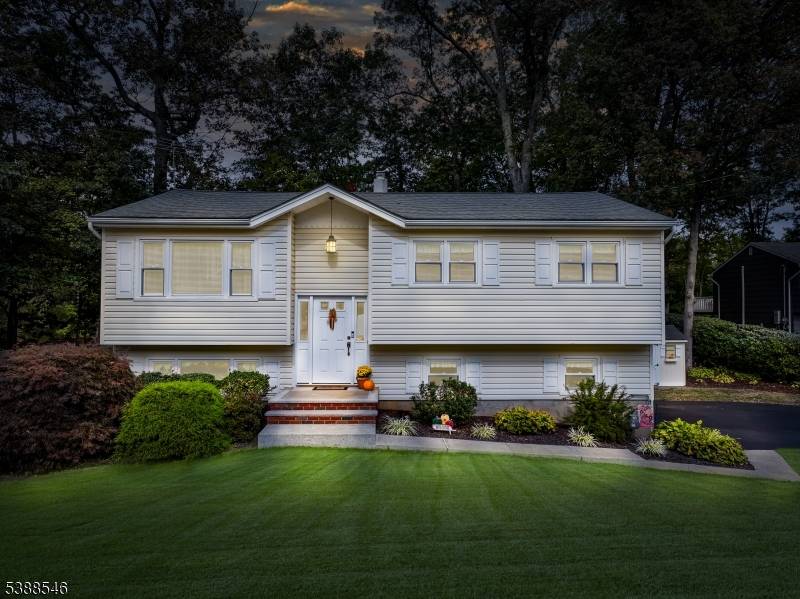 This is an Immaculate 3 Bedroom 1Full and 2 Half Bath Home priced to sell.