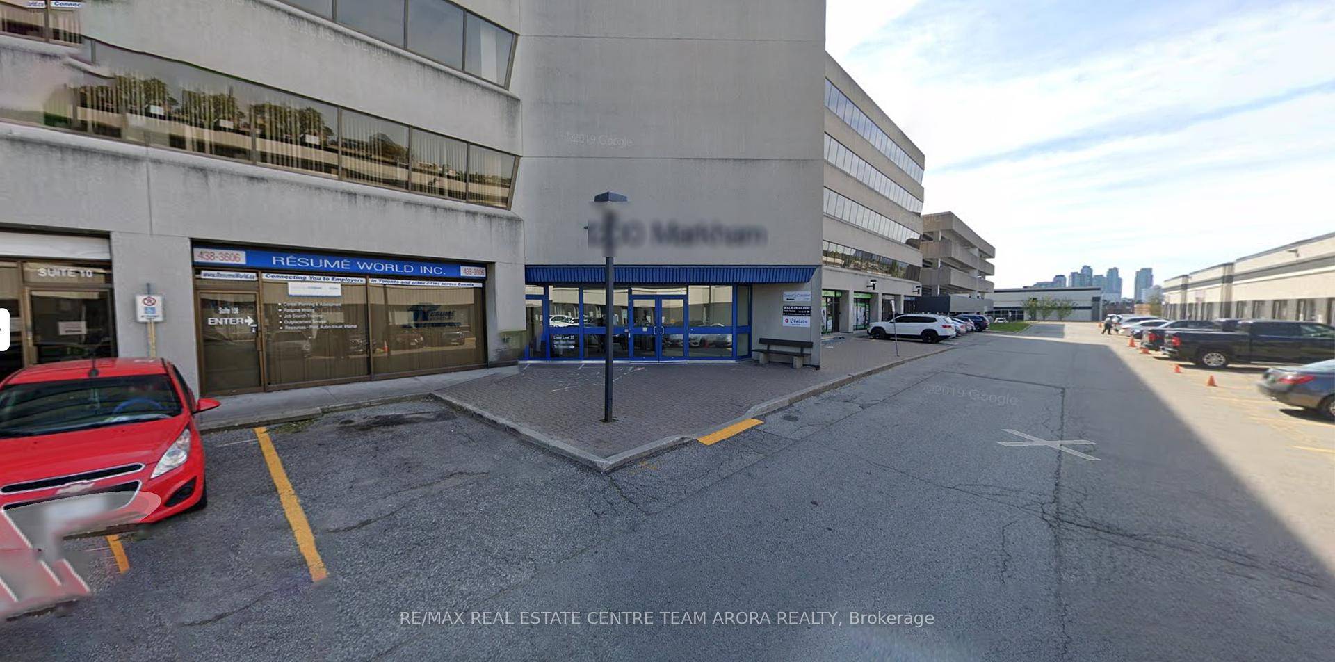 Well established cafeteria is located in a prime office building, at a major intersection Markham Rd Ellesmere Rd offering a rare 6 day a week opportunity for savvy entrepreneurs.
