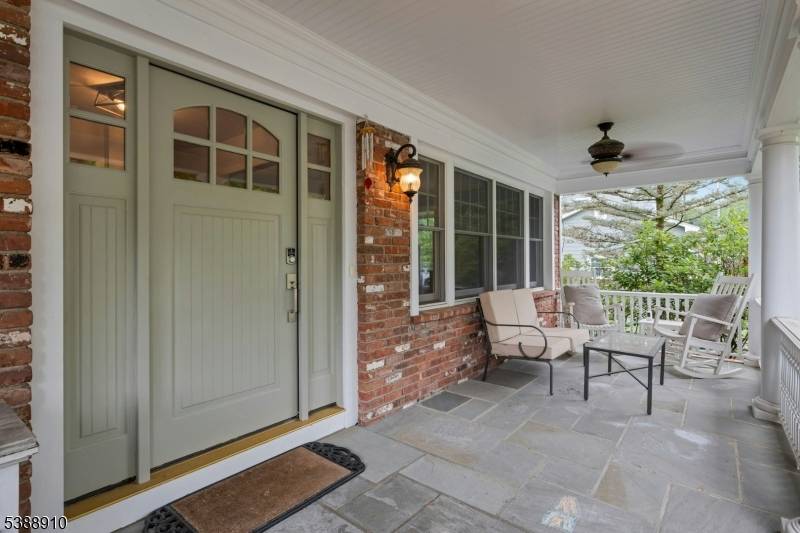 Welcome to this beautifully maintained Colonial in one of Montville's most desirable locations !
