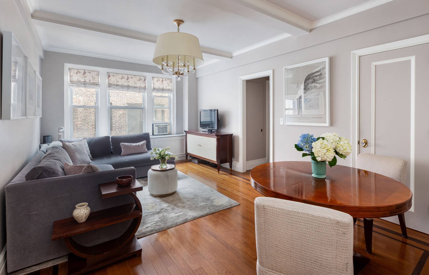Welcome to your new home at The Verdi, a beautifully renovated Junior One bedroom apartment in the heart of the Upper West Side, blending modern convenience with Parisian charm.