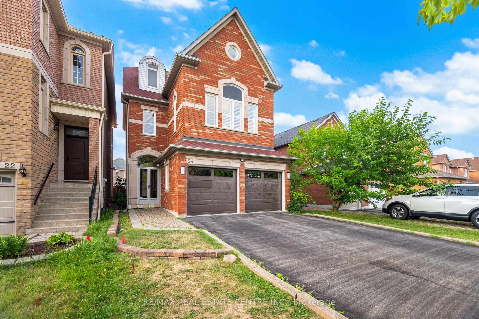 Welcome to 24 Futura Avenue, a stunning 5 bedroom, 5 bathroom home located in the highly desirable Rouge Woods community of Richmond Hill.