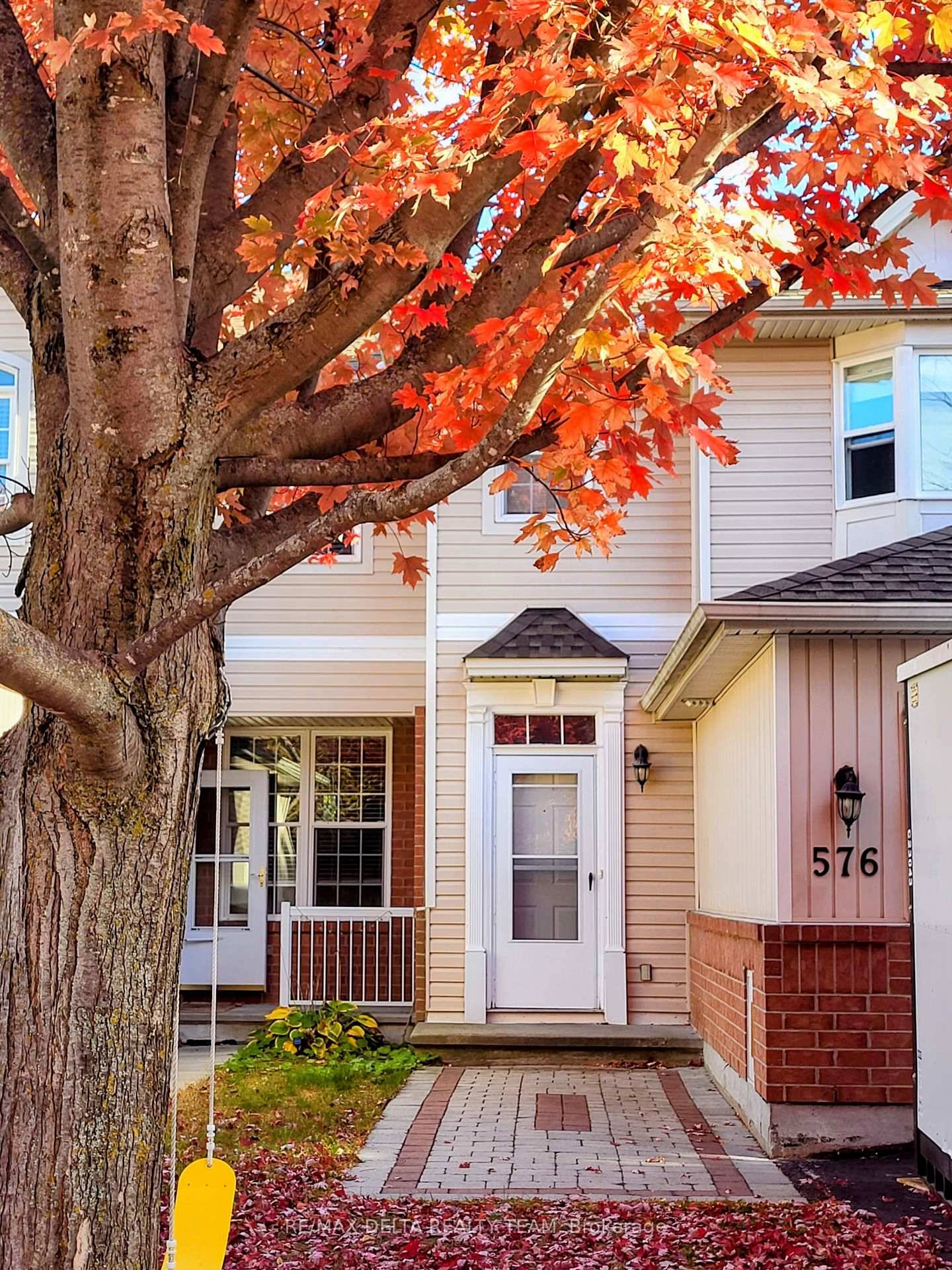 Welcome to your next home with NO REAR NEIGHBOURS.