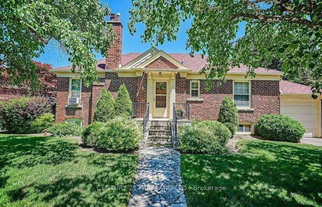 Charming Updated 2 Bedroom 2 Bath Bungalow.