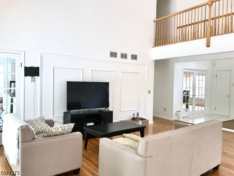 Spacious Sun Filled Rental in a Beautiful, Country Like Setting !