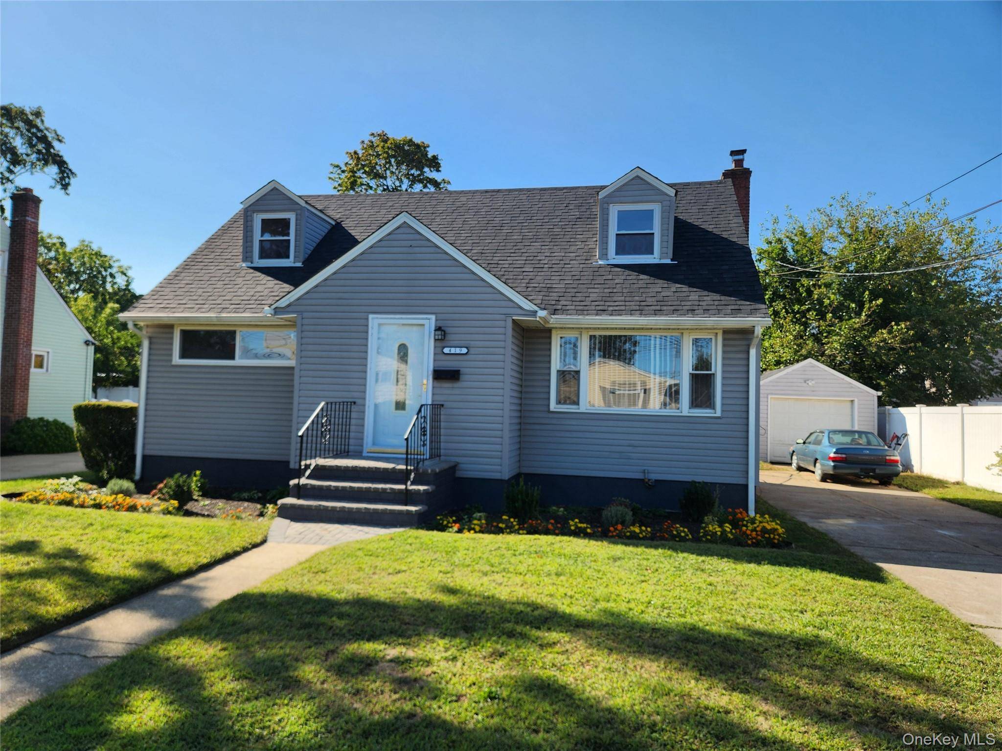 4 BEDROOM RENOVATED HOME.