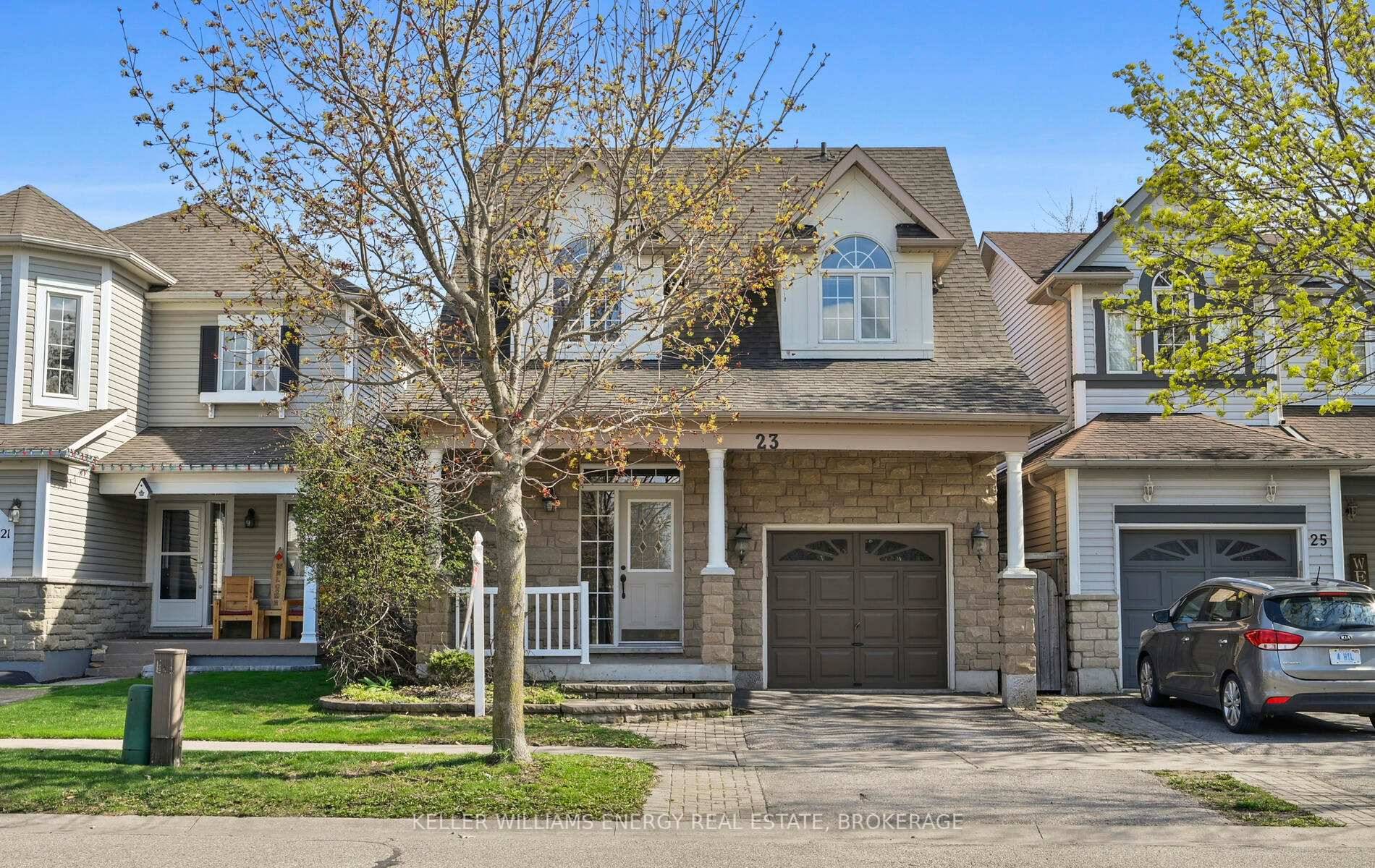 This charming three bedroom, three bath home offers great value and is ideal for first time buyers or families.