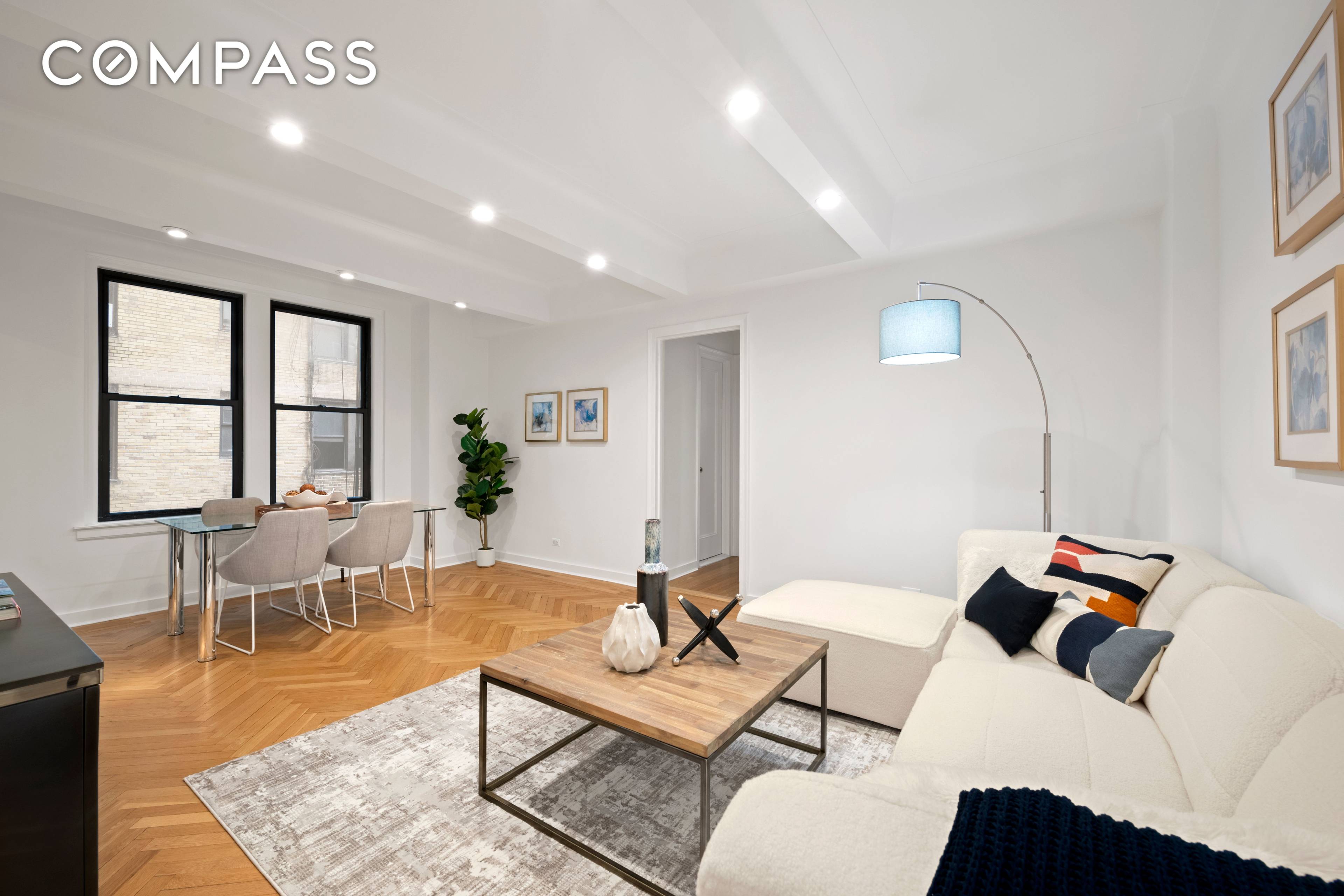 Co op 24 Hour Doorman Washer Dryer Allowed with Board Approval Welcome to 33 Riverside Drive a rarely available, impeccably renovated prewar gem offering timeless elegance, grand proportions, and an ...