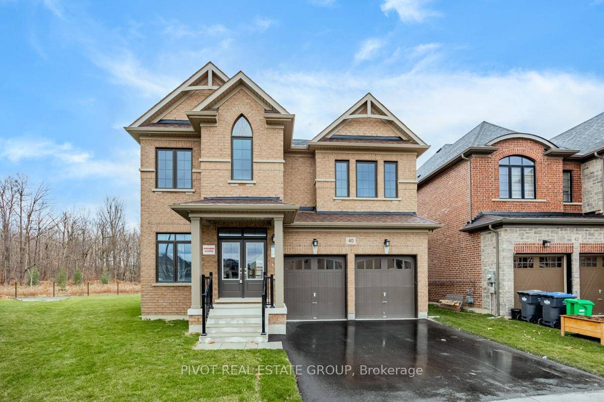 Welcome to 40 Dundee St., largest pie shaped RAVINE lot 137 ft and 121.